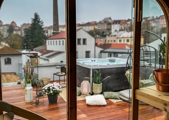 Na Klenici Апарт-отель 4*